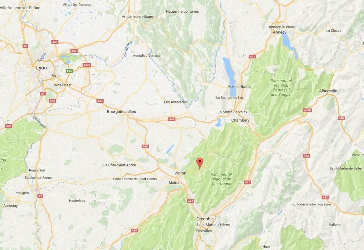 Vue Sur Les Montagnes Dans Maison Au Calme Saint-Joseph-de-Riviere Eksteriør billede